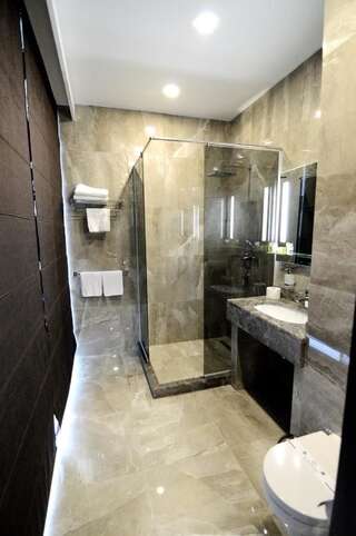 Отель Маристелла Морская Резиденция Одесса Стандартный двухместный номер с 1 кроватью или 2 отдельными кроватями-1